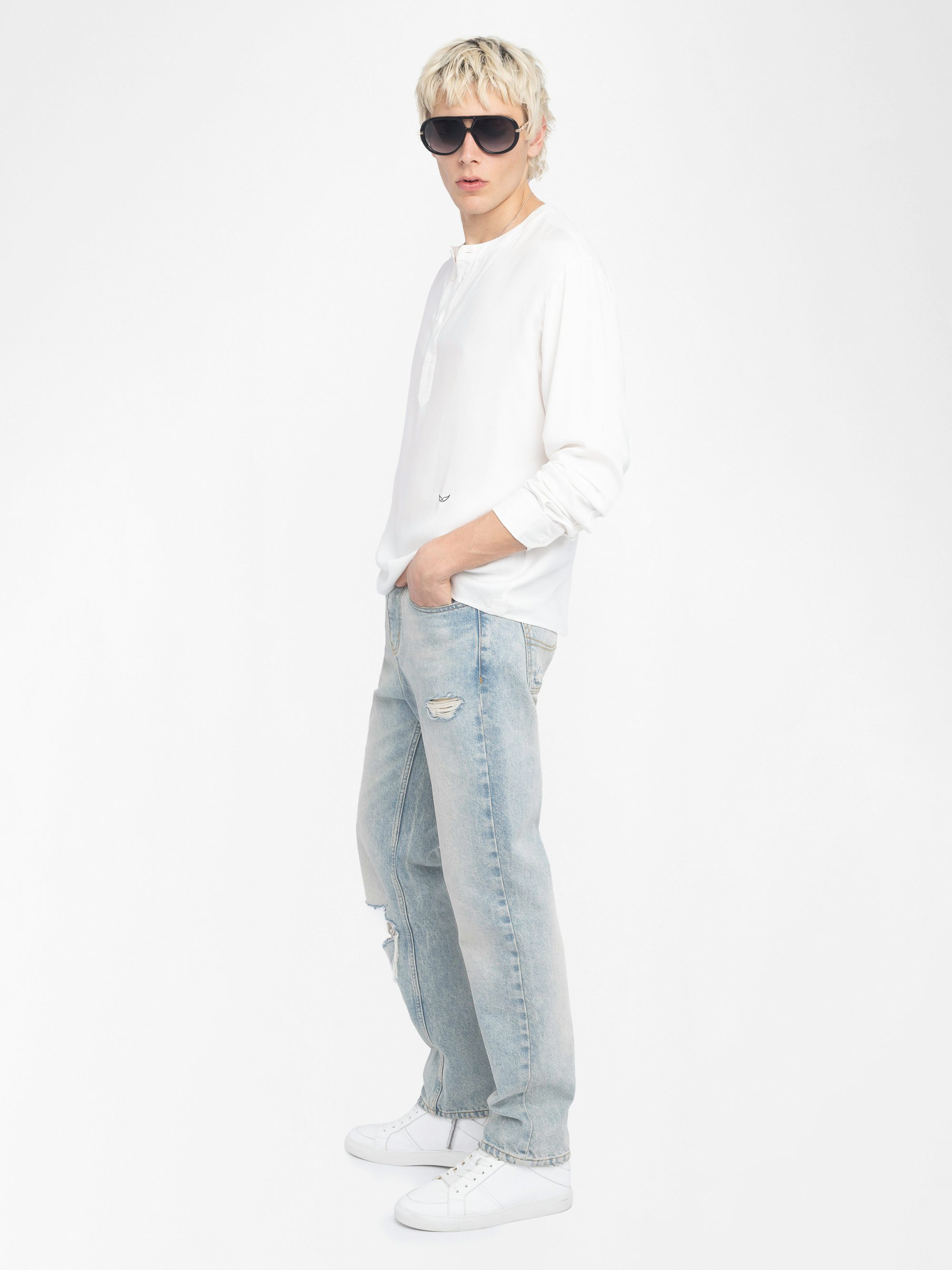 Sora Shirt - Light shirt with a tunic collar, discreetly puffed sleeves with button closure.